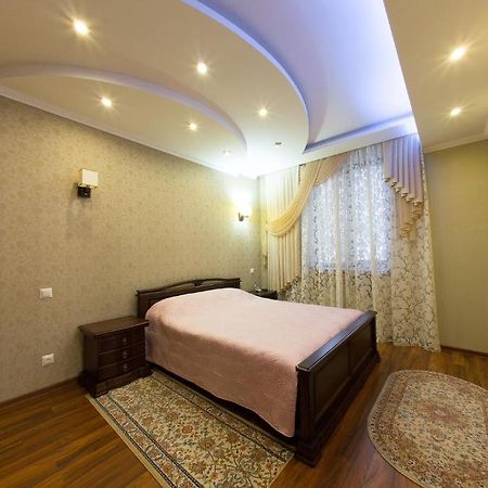 Royal Ξενοδοχείο Zaporizhia Δωμάτιο φωτογραφία